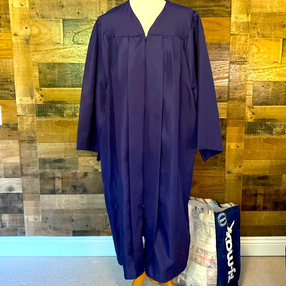 Jostens Graduation Gown